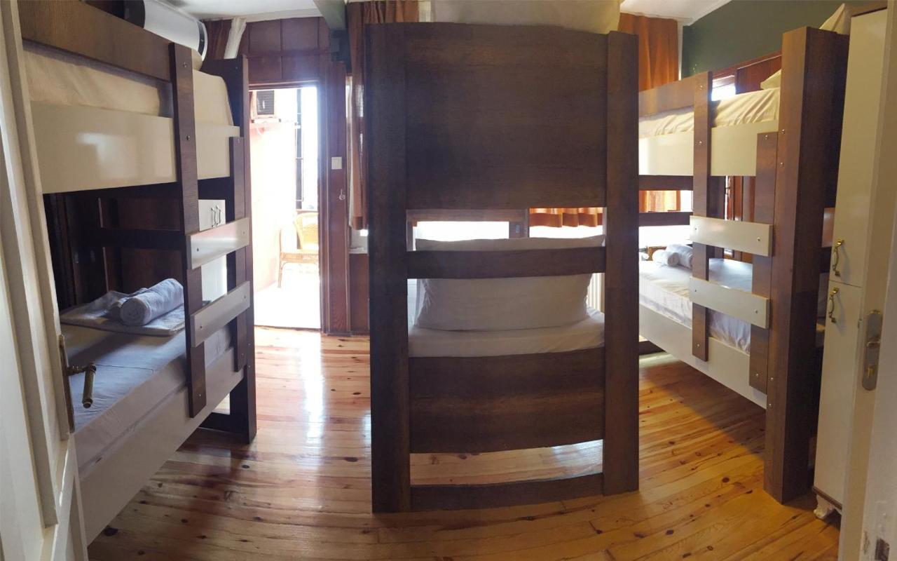 The Local Hostel & Guesthouse イスタンブール エクステリア 写真
