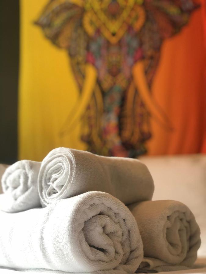 The Local Hostel & Guesthouse イスタンブール エクステリア 写真