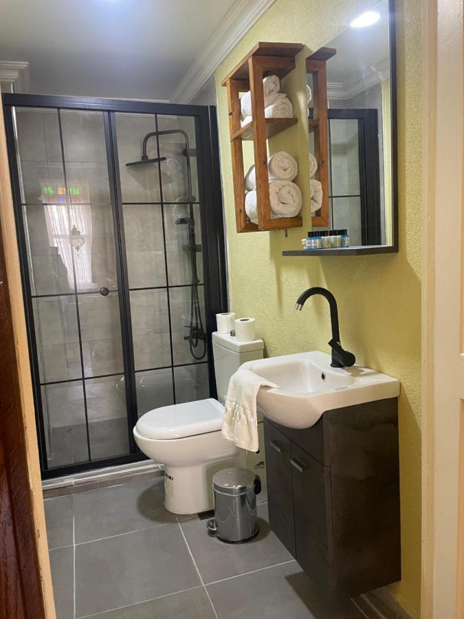 The Local Hostel & Guesthouse イスタンブール エクステリア 写真