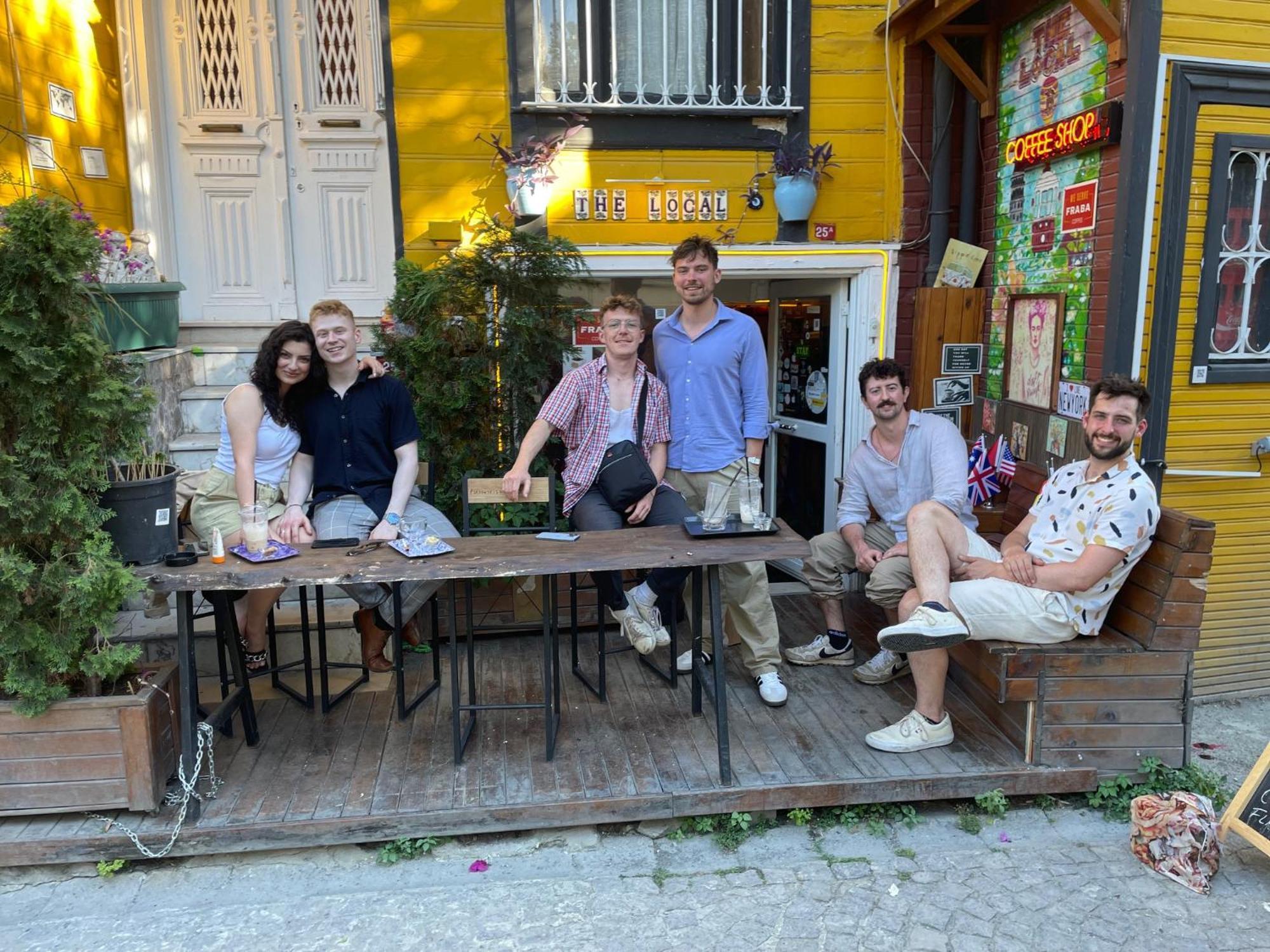 The Local Hostel & Guesthouse イスタンブール エクステリア 写真
